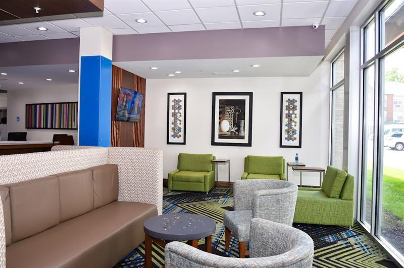 Holiday Inn Express & Suites - Bensenville - O'Hare By Ihg Eksteriør billede